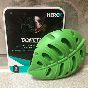 NWT Leaf 🍃 Dog Toy For Small Dogs